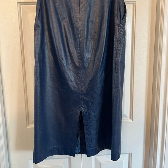 MADE IN CANADA Vintage Navy Blue Leather Pencil Skirt - Picture 2 of 6